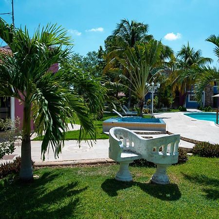 Hotel Suites Paraiso Мерида Экстерьер фото